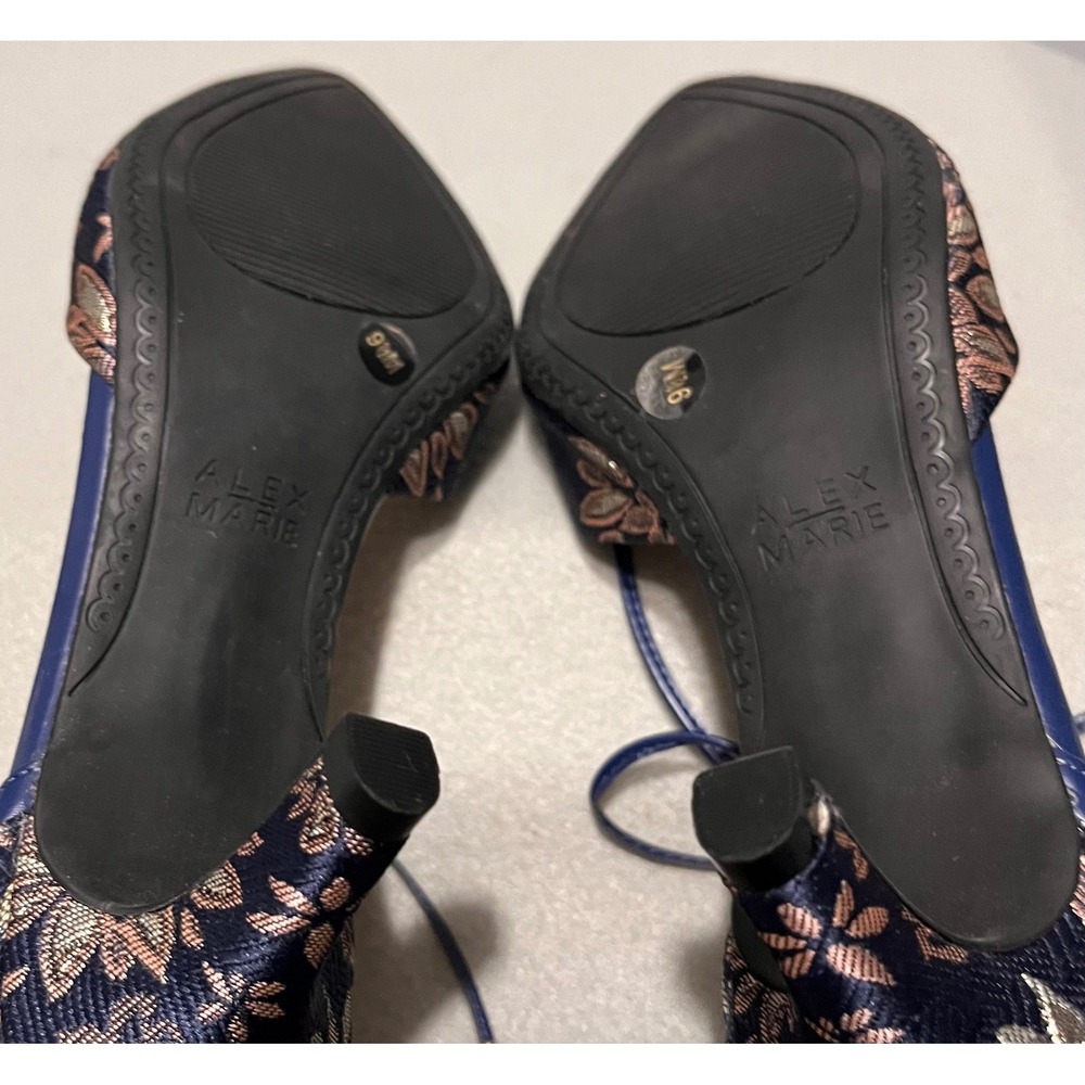 Alex Marie Newburne Navy Blue Gold Floral Jacquard Ankle Tie Kitten Heels 9.5M - Picture 9 of 11